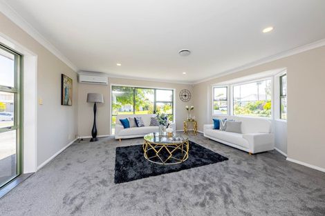 Photo of property in 2 Emyvalie Place, Dannemora, Auckland, 2016