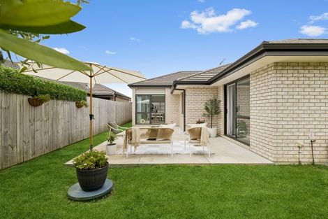 Photo of property in 14 Tawhiti Road, Pukekohe, 2120