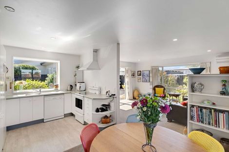 Photo of property in 2/49 Sawyers Arms Road, Northcote, Christchurch, 8052