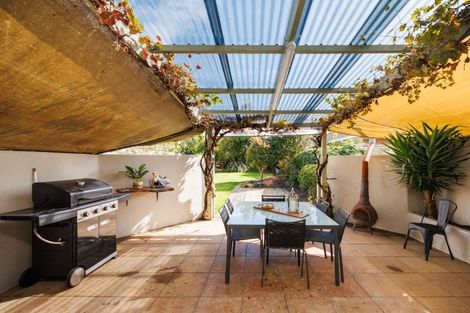 Photo of property in 163 College Street, Awapuni, Palmerston North, 4412