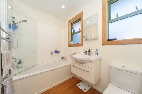 Photo of property in 27 Cheshire Street, Wilton, Wellington, 6012