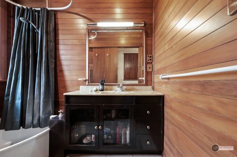 Photo of property in 11 Manuka Street, Stokes Valley, Lower Hutt, 5019