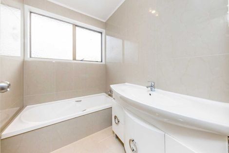 Photo of property in 229 Weymouth Road, Manurewa, Auckland, 2102