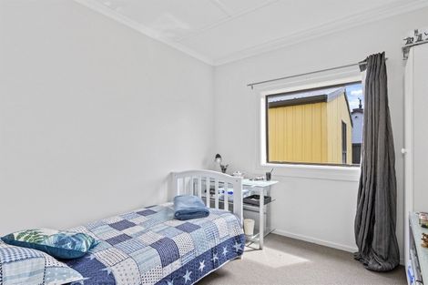 Photo of property in 10 Brixton Street, Islington, Christchurch, 8042