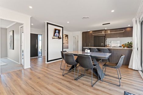 Photo of property in 21 Coralie Place, Lansdowne, Masterton, 5810