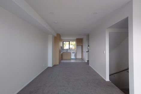 Photo of property in 6/113 Te Atatu Road, Te Atatu South, Auckland, 0610