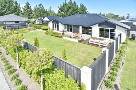 Photo of property in 53 Dunlops Crescent, Bottle Lake, Christchurch, 8083