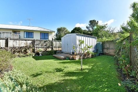 Photo of property in 9 Robinia Place, Snells Beach, 0920
