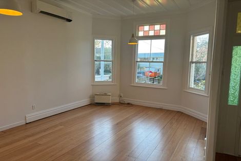 Photo of property in 1/30 Princes Street, Northcote Point, Auckland, 0627