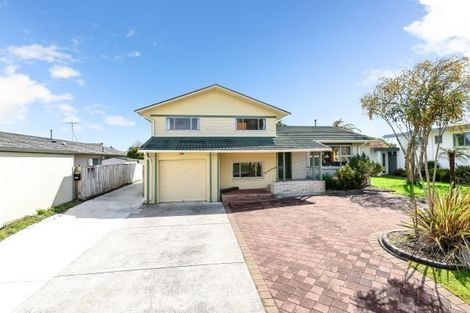 Photo of property in 35 Glen Lynne Avenue, Queenwood, Hamilton, 3210