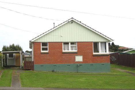 Photo of property in 99 Cook Street, Marfell, New Plymouth, 4310