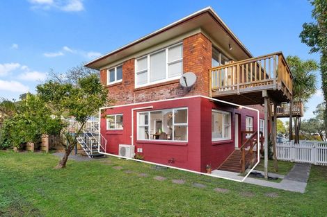 Photo of property in 2/14 Ewen Alison Avenue, Devonport, Auckland, 0624