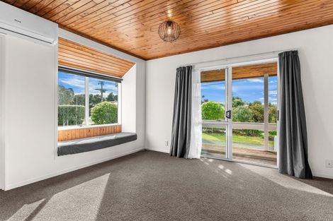 Photo of property in 12 Cove Road, Waipu, 0510