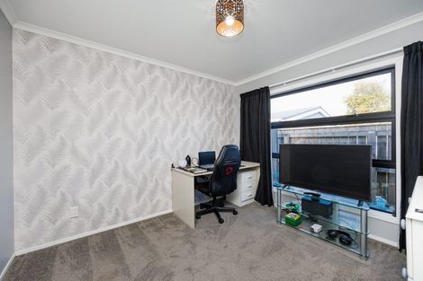 Photo of property in 9a Belvedere Crescent, Takaro, Palmerston North, 4412