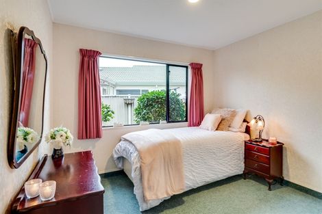 Photo of property in 1 Sloane Place, Taradale, Napier, 4112