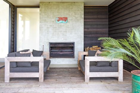 Photo of property in 79 Bishop Lane, Tawharanui Peninsula, Matakana, 0986