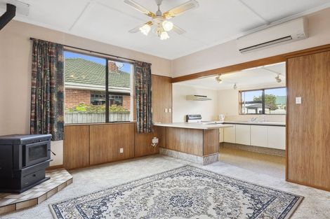 Photo of property in 60 Royal Crescent, Saint Kilda, Dunedin, 9012