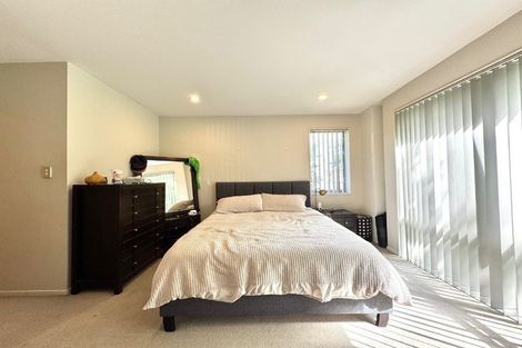 Photo of property in 1 Kauri Drive, Takanini, 2112