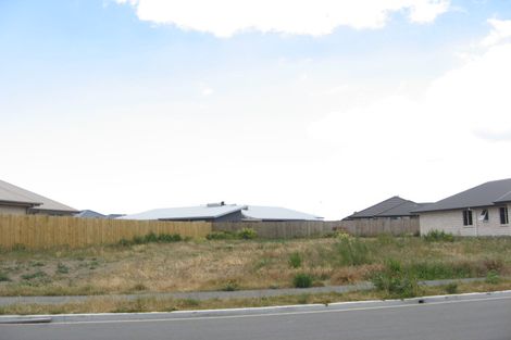 Photo of property in 9 Foresters Crescent, Parklands, Christchurch, 8083