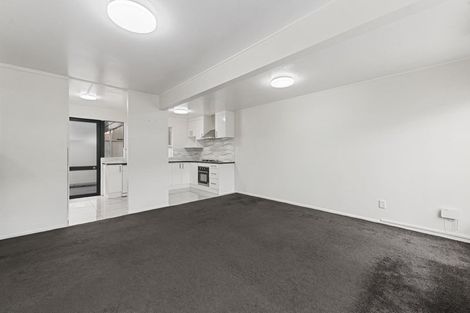 Photo of property in 2/11 Overton Road, Papatoetoe, Auckland, 2025