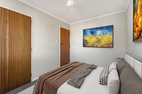 Photo of property in 24 Hillcrest Drive, Kelvin Grove, Palmerston North, 4414