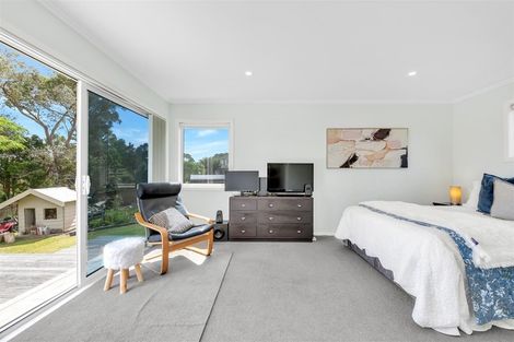 Photo of property in 65 Sandstone Road, Whitford, Manurewa, 2576