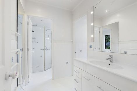 Photo of property in 22 Grendon Road, Titirangi, Auckland, 0604