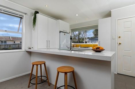 Photo of property in 36 Chilcott Road, Henderson, Auckland, 0612