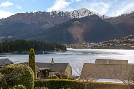 Photo of property in 14 Oregon Drive, Kelvin Heights, Queenstown, 9300