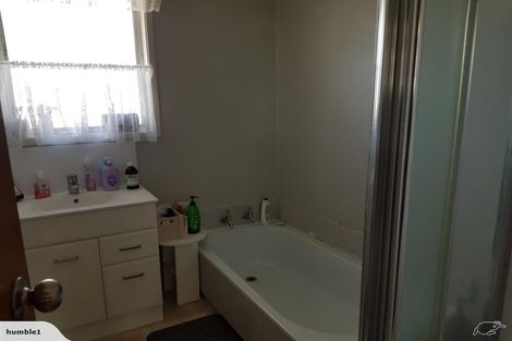 Photo of property in 5 Tangelo Place, Bucklands Beach, Auckland, 2012