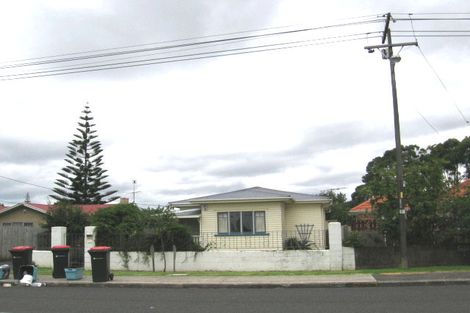 Photo of property in 77 Panorama Road, Mount Wellington, Auckland, 1060