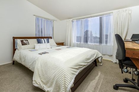 Photo of property in 3a Domain Road, Weymouth, Auckland, 2103