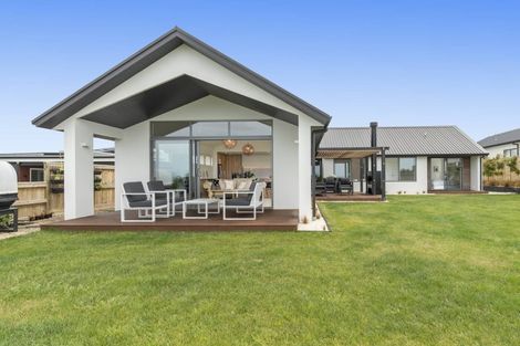 Photo of property in 71 Lynley Park Drive, Omokoroa, 3114