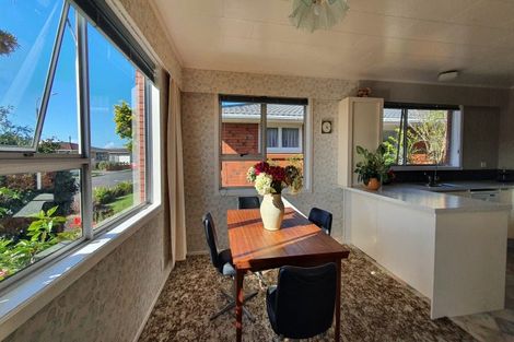 Photo of property in 9 Severn Place, Spotswood, New Plymouth, 4310