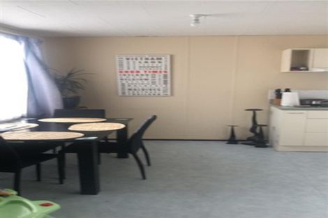 Photo of property in 2/15 Barneys Farm Road, Clendon Park, Auckland, 2103