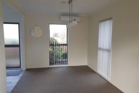 Photo of property in 1a Shortland Street, Lower Vogeltown, New Plymouth, 4310
