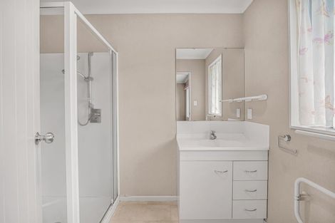 Photo of property in 1 Nevada Way, Kelvin Grove, Palmerston North, 4414