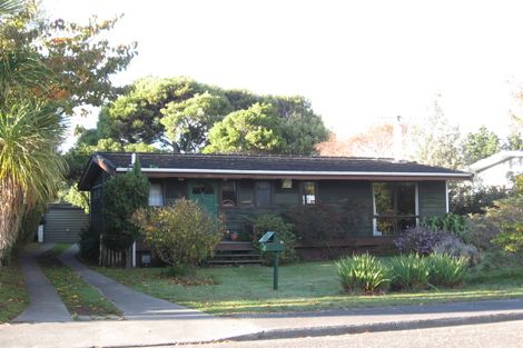 Photo of property in 10 Nugget Grove, Raumati Beach, Paraparaumu, 5032