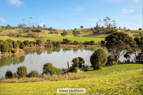 Photo of property in 76 Omahina Street, Raglan, 3225