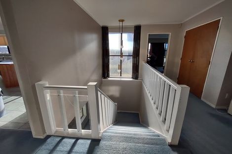 Photo of property in 11 Kinnel Grove, Papakowhai, Porirua, 5024