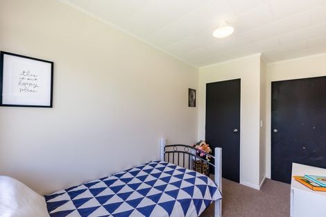 Photo of property in 16 Tobys Way, Waikanae Beach, Waikanae, 5036