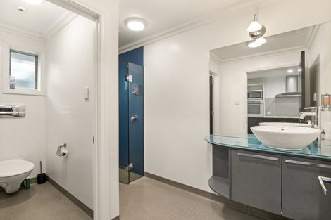 Photo of property in 2/81 Moray Place, Dunedin Central, Dunedin, 9016