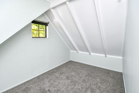 Photo of property in 120 Settlement Road, Papakura, 2110