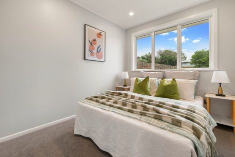 Photo of property in 37 Cardiff Road, Pakuranga, Auckland, 2010