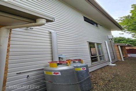 Photo of property in 20 Barnea Circle, Glen Eden, Auckland, 0602