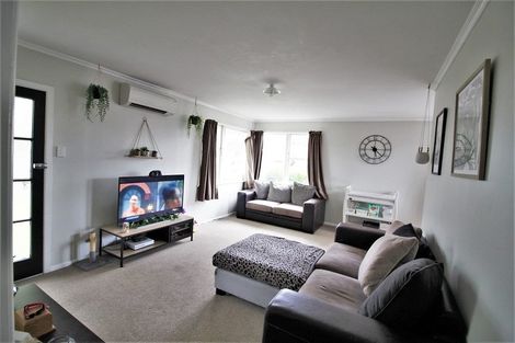 Photo of property in 9 English Street, St Andrews, Hamilton, 3200