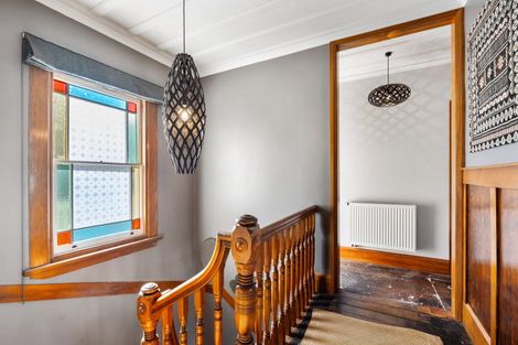 Photo of property in 16 Brewster Street, Bluff Hill, Napier, 4110