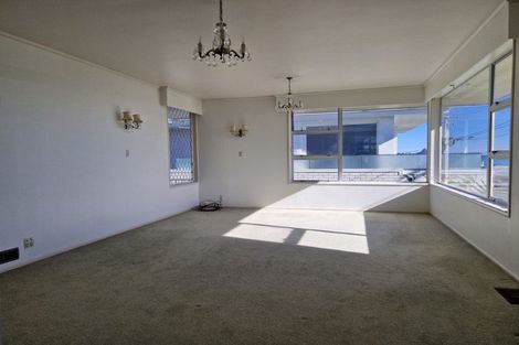 Photo of property in 34 Hamblyn Street, Strandon, New Plymouth, 4312