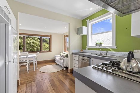 Photo of property in 42a Rhine Street, Island Bay, Wellington, 6023