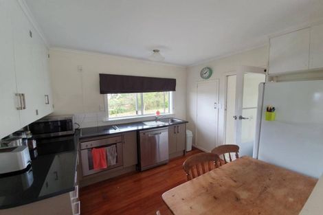 Photo of property in 62 Bethells Road, Waitakere, Henderson, 0782